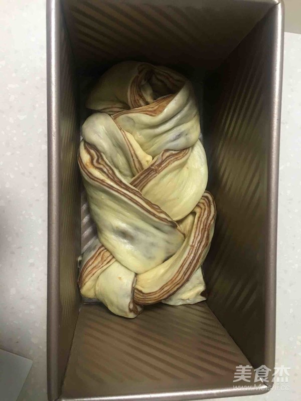 大理石纹豆沙吐司