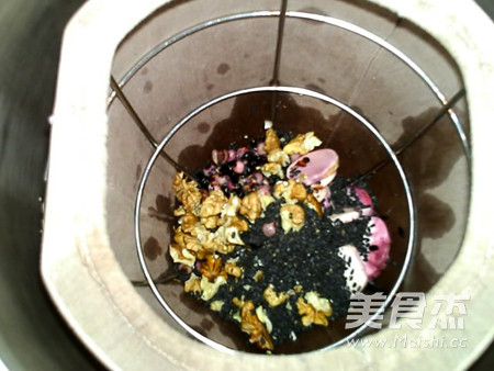 益智山药黑米糊