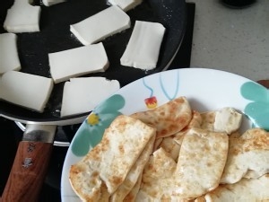 葱烧嫩豆腐的做法