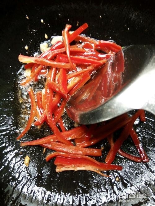 苦瓜炒肉的做法