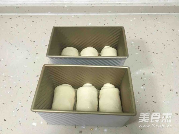 港式吐司-葡萄干夹馅