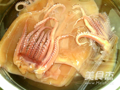 发制干鱿鱼的做法