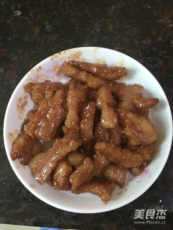 焖猪颈肉的做法