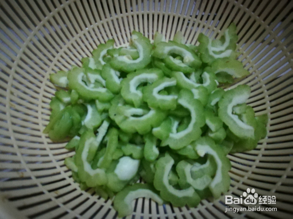 清热降火的素炒苦瓜