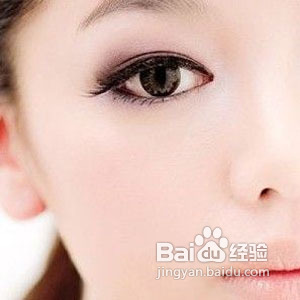 日系美妆中使用腮红的技巧