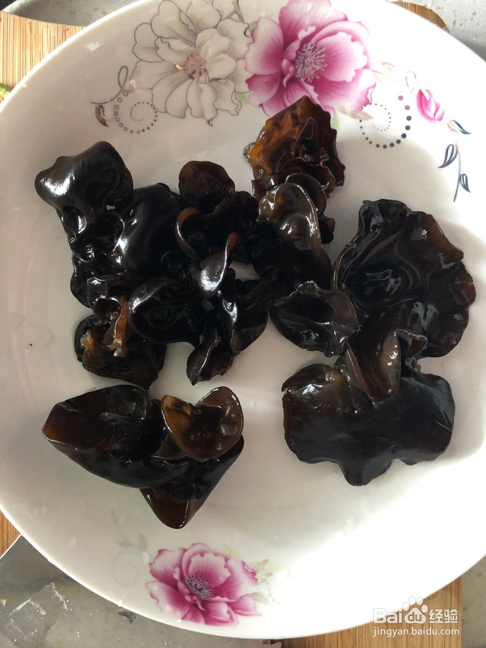 莴笋木耳肉片如何炒?