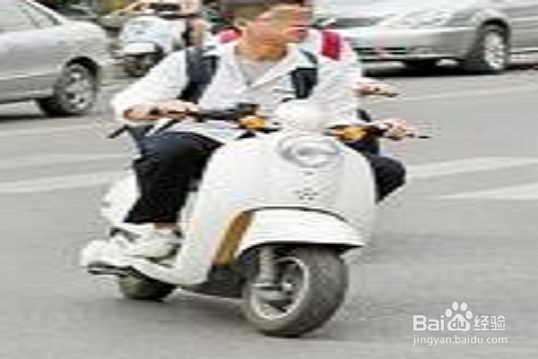 电动摩托车充电时需注意什么