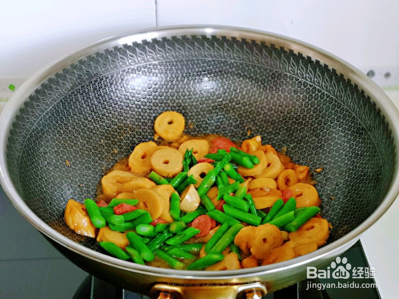 芦笋香肠炒素鸡