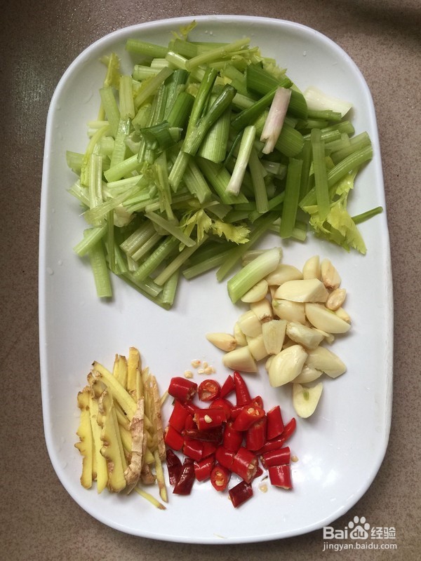 家常烧鲫鱼的制作方法