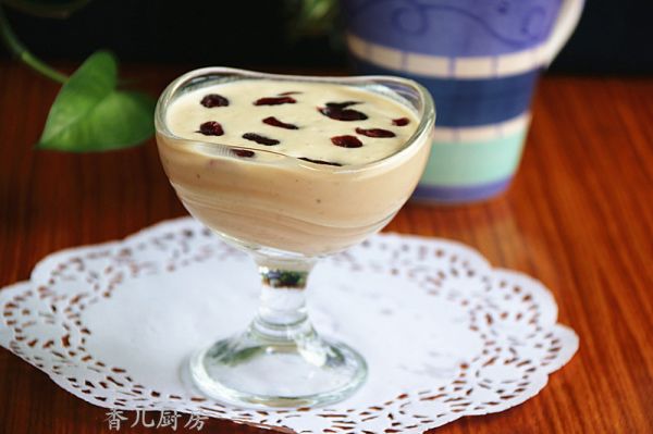 蔓越莓香蕉酸奶昔