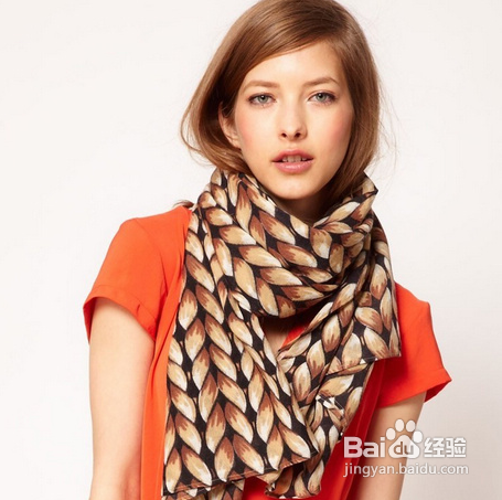 9款流行围巾的系法轻松上手