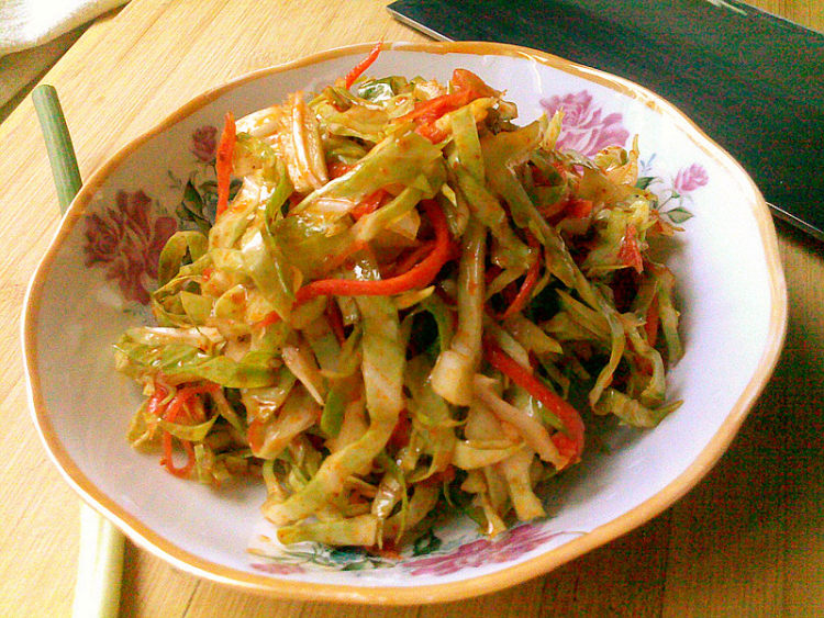 卷心菜没炒熟能吃吗