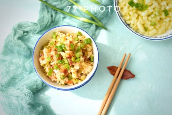 网红驾到：一颗番茄饭真的超好吃！