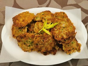 熏肉蔬菜饼的做法