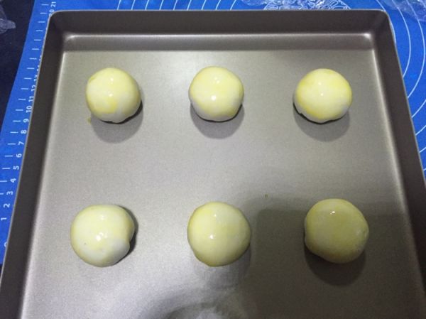 双色椰蓉开口酥