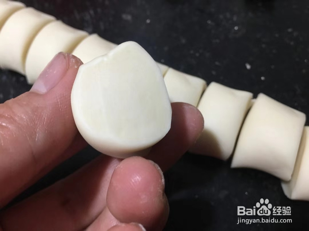 好吃的奶香小馒头