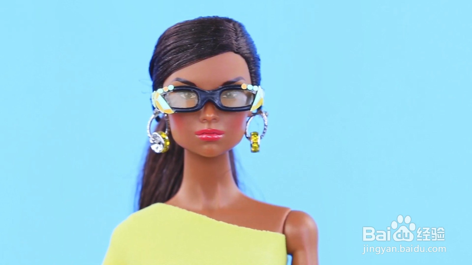 给芭比制作一副眼镜，戴上超级的自信美丽！