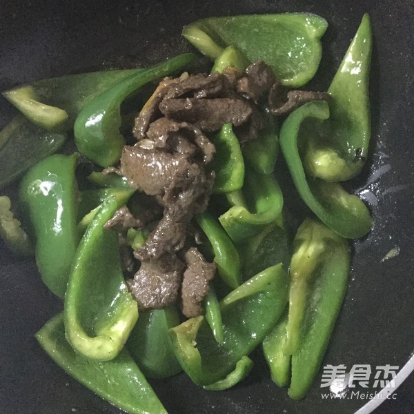 青椒炒牛肉的做法