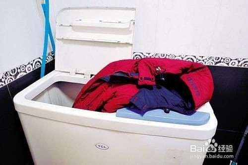 如何清洗羽绒服