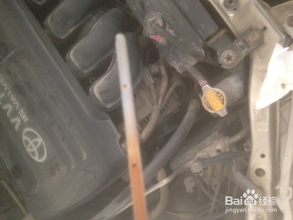 教你怎么检查小车的机油