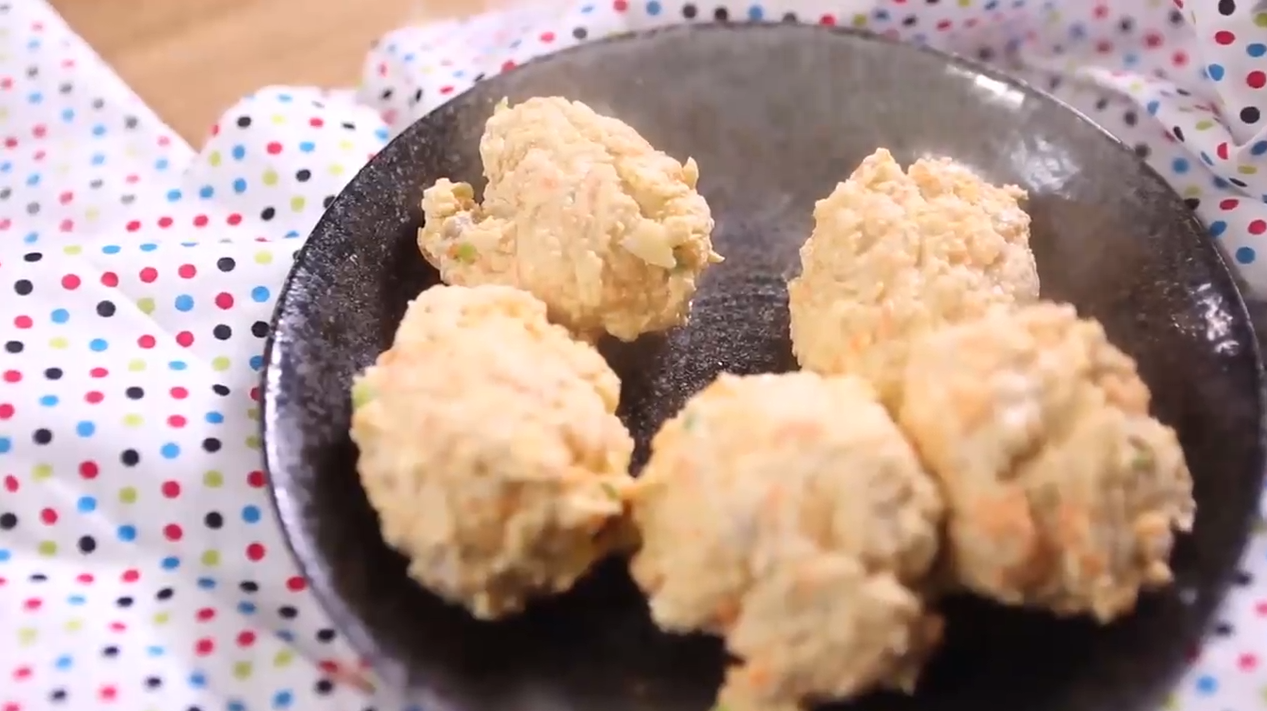 怎样做鸡胸肉丸子