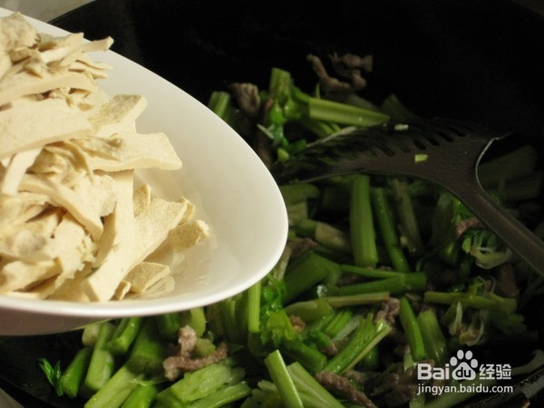 【豆皮炒芹菜】简单做法