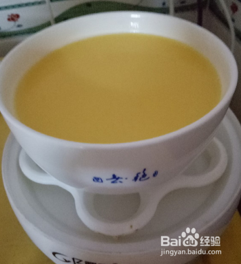 制作美味虾蒸蛋