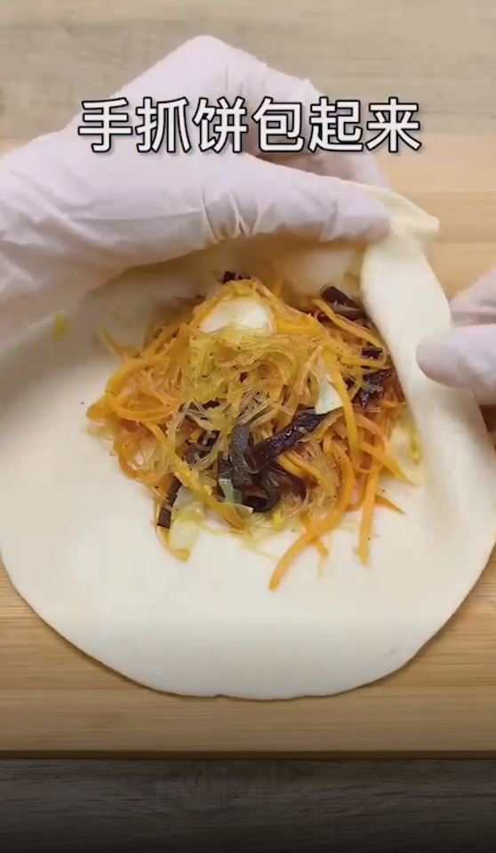 如何制作手抓饼版馅饼
