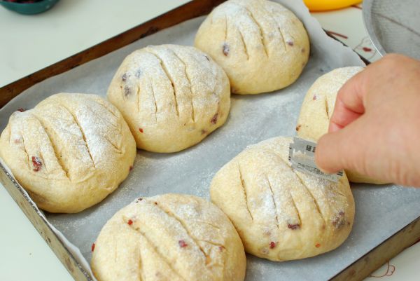 蔓越莓无糖全麦小软欧