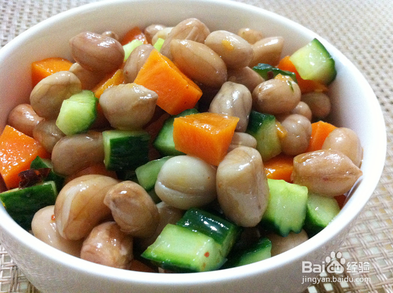 宫保鸡丁正宗做法教程：外酥里嫩，酱香浓郁