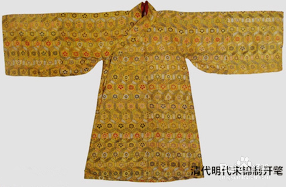 ”戏剧“倾城赋精美的服饰生涯