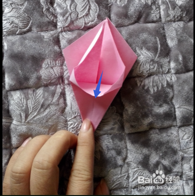 如何折出好看的百合花