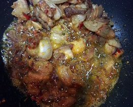 香辣爆炒回锅肉