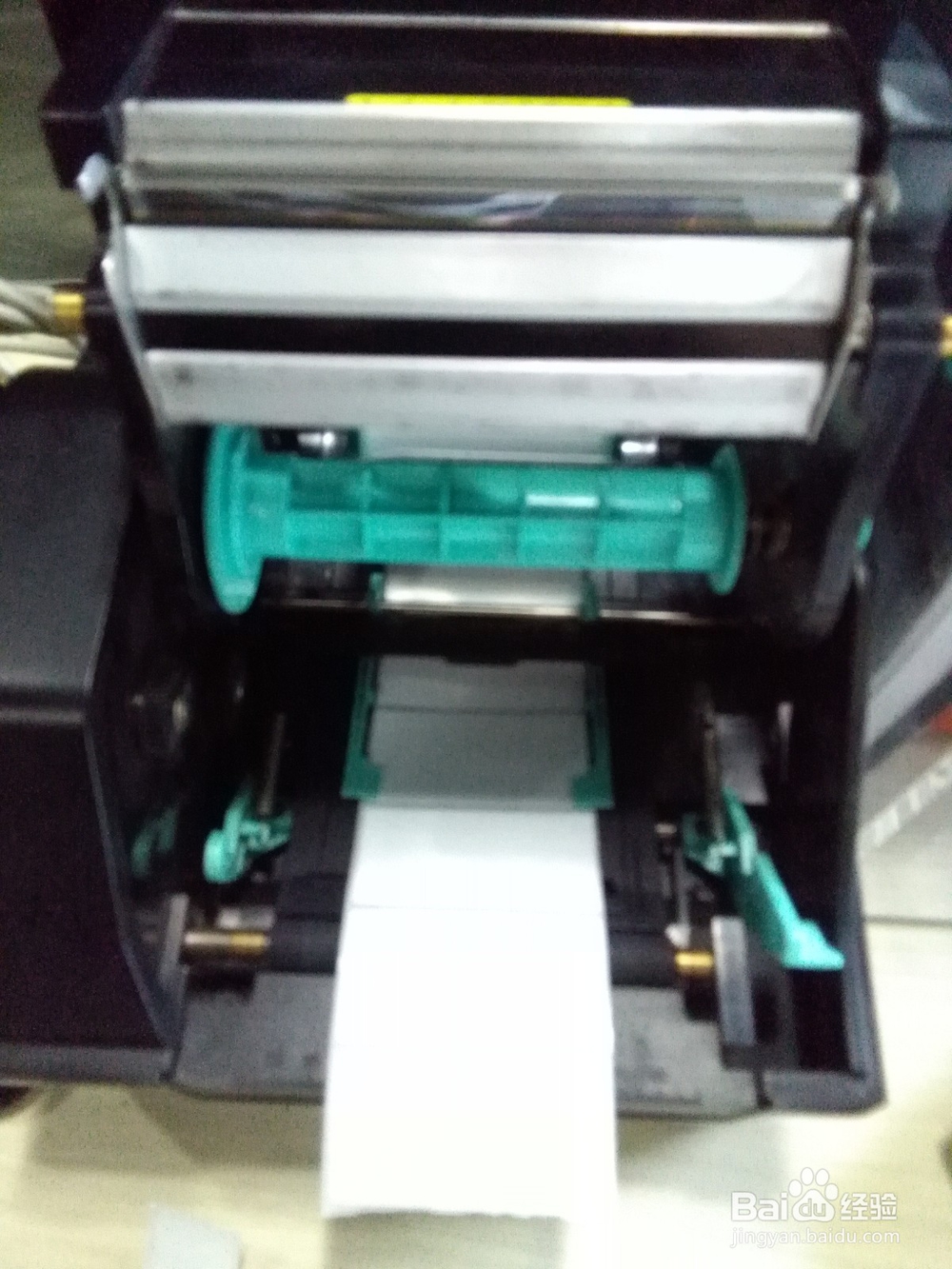 怎样安装博思得的打印机标签纸