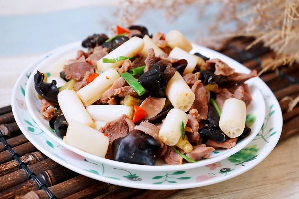 藕带剁椒炒鸡胗