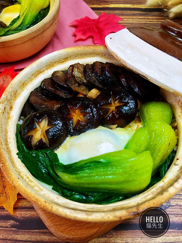 贵式腊肠煲仔饭