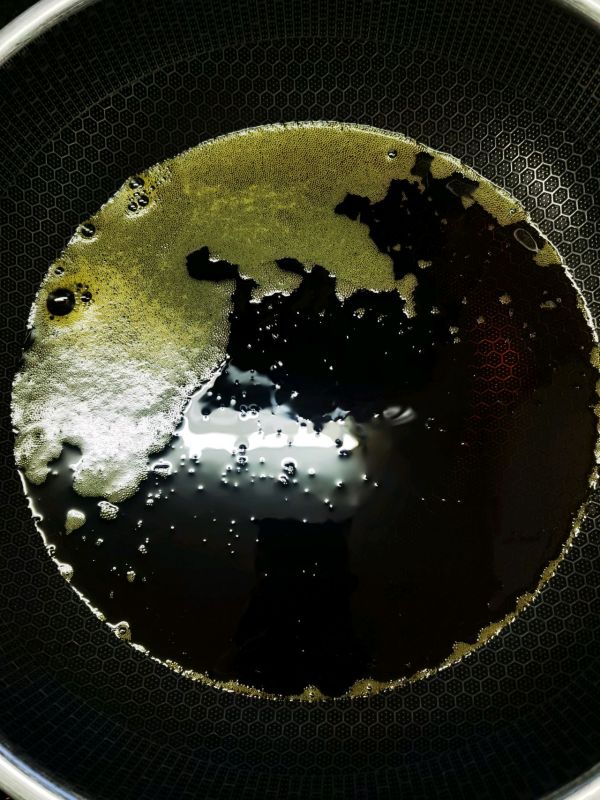 秘制肉丁油辣椒
