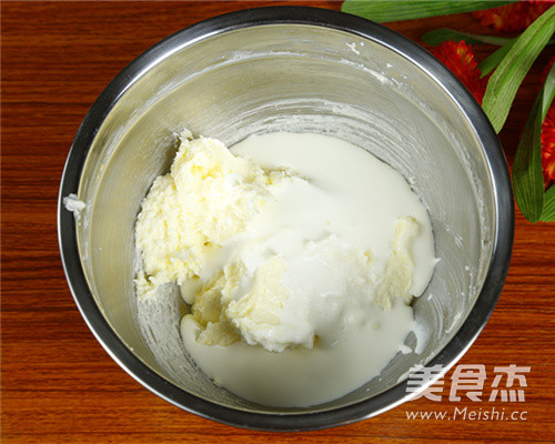 金顶酥粒蓝莓马芬