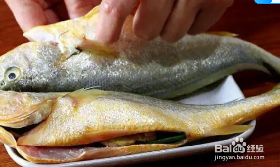如何烧黄鱼?
