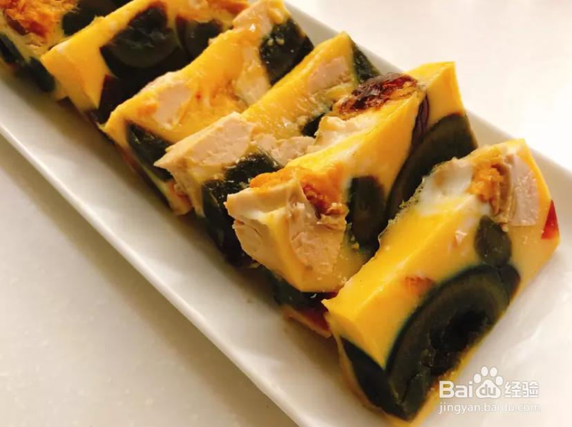 糯米椒爆炒三色蛋丁