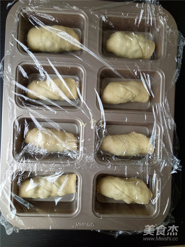 椰蓉蜜豆卷的做法