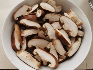 美味香菇油菜