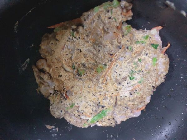 全黑麦虾仁时蔬饼