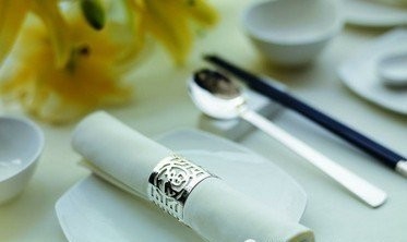 卡瑞斯红酒最全餐桌礼仪，饭局上让你有面子