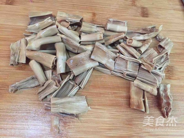 腊肉炖粉条的做法