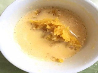 草莓酸奶红枣蛋糕怎么做？