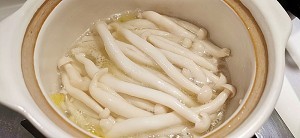 教你怎么做白玉菇酸汤肥牛