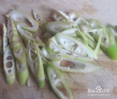 竹笋柿子椒炒肉片的做法