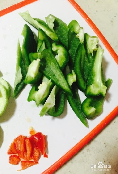 椒香沙茶牛肉炒青椒 做法