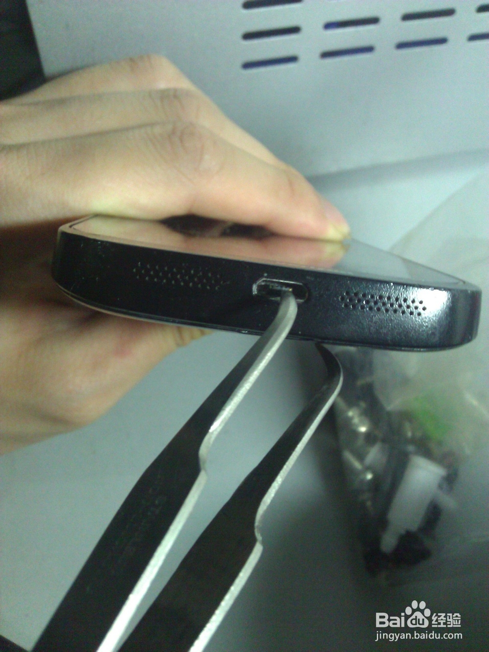 解决诺基亚Lumia820、822尾插失灵问题